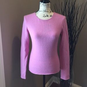 Beautiful lilac pink cashmere sweater